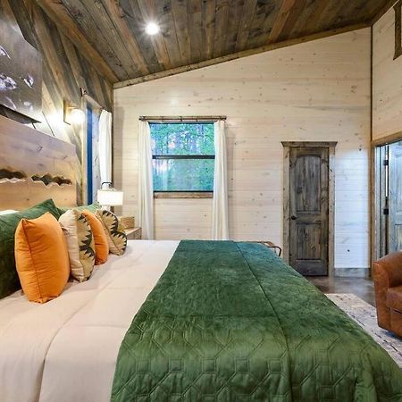 Ember Skye Cabin - 2 Bdr & Bunk Nook/2.5 Bath Broken Bow Exterior photo
