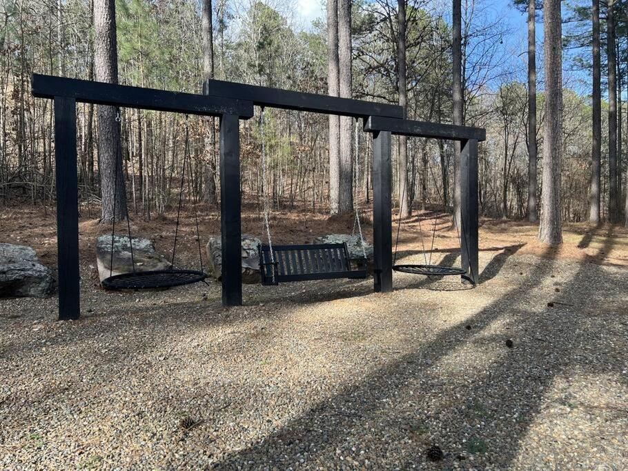 Ember Skye Cabin - 2 Bdr & Bunk Nook/2.5 Bath Broken Bow Exterior photo