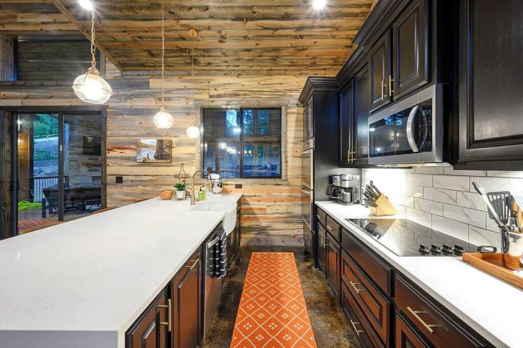 Ember Skye Cabin - 2 Bdr & Bunk Nook/2.5 Bath Broken Bow Exterior photo