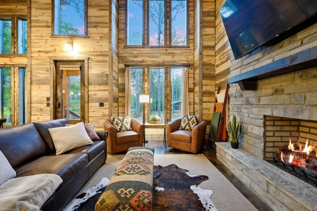 Ember Skye Cabin - 2 Bdr & Bunk Nook/2.5 Bath Broken Bow Exterior photo