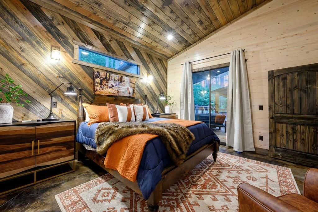 Ember Skye Cabin - 2 Bdr & Bunk Nook/2.5 Bath Broken Bow Exterior photo